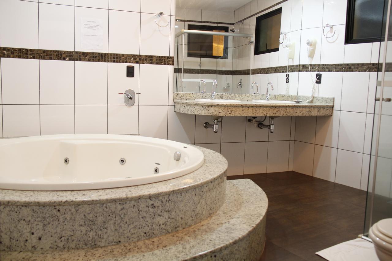 Buriti Hotel Jataí Kültér fotó